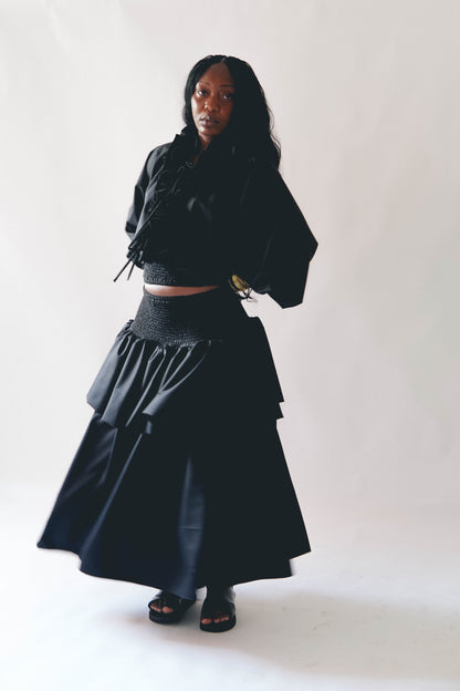BLACK MIDI SKIRT